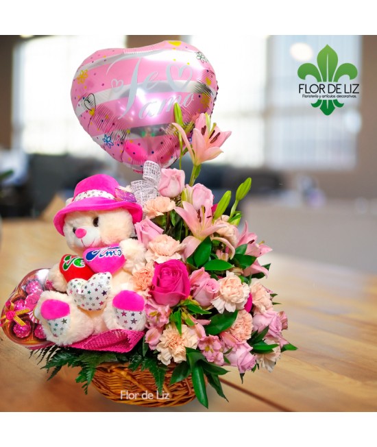 AMOR A MILLON EN ROSAS PRIMAVERALES+PELUCHE PEQ.+CHOCOLATES CORAZÓN+GLOBO GRANDE